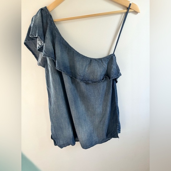 ANTHROPOLOGIE | CLOTH & STONE one shoulder chambray ruffle top| size medium - Picture 6 of 9